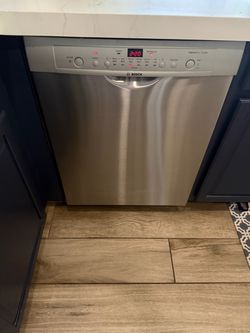 Bosch Dishwasher 50 DBA  great condition