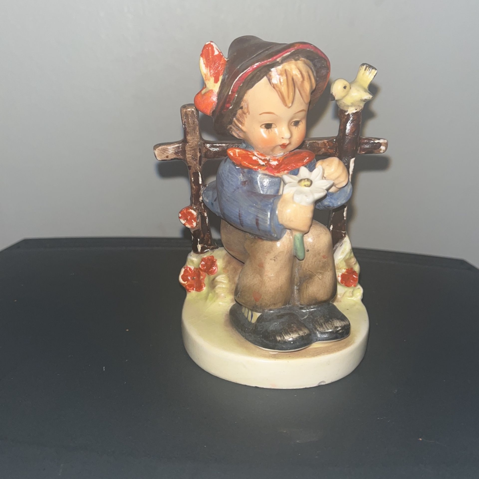 Statues, Collectibles