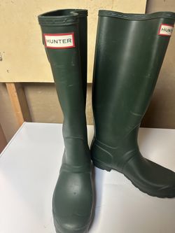 Size 7 Women’s Hunter Boots 