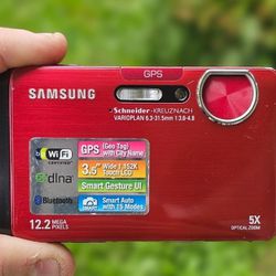 Samsung Red CL65 12.2 MegaPixels 5X Optical Wi-Fi GPS Zoom Digital Camera