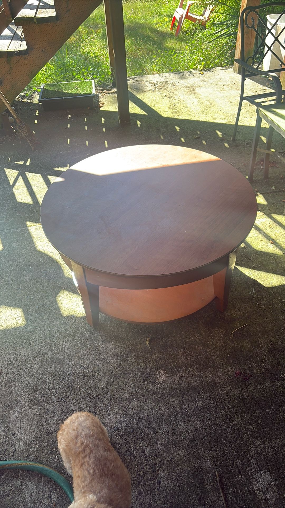 Circle Table