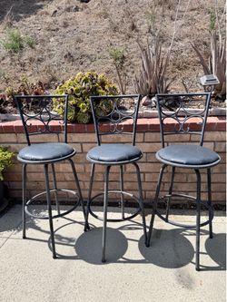 Set of 4 Metal Swivel Bar Stools