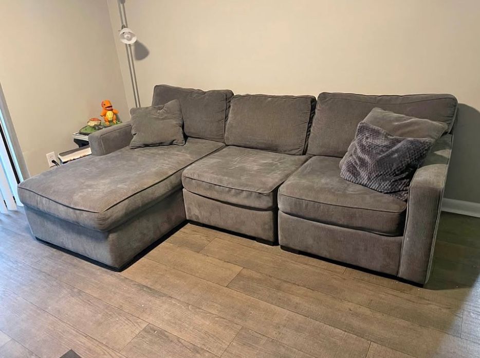 Grey Sectional Couch *DELIVERY AVAILABLE