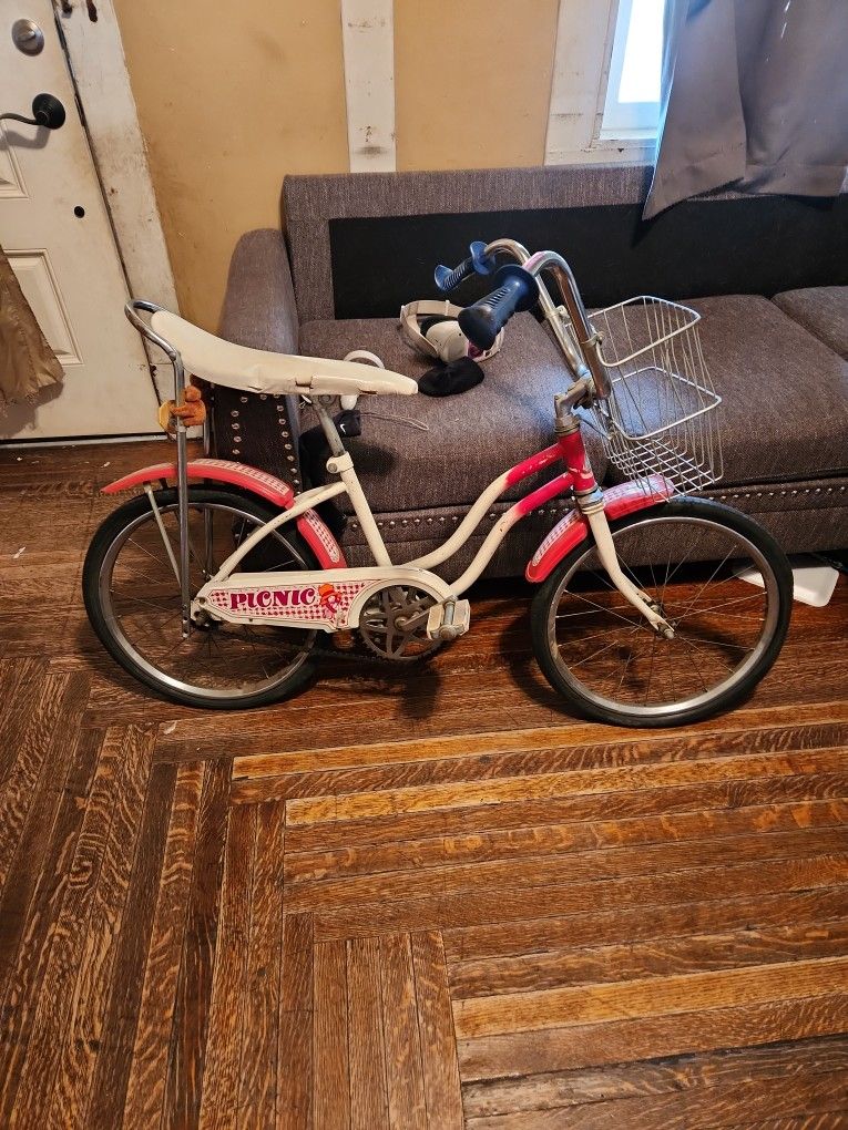 1978 Jcpenney Annie Pic Nic Bike for Sale in Santa Ana, CA OfferUp