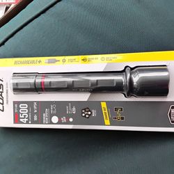 Coast 4500 Lumens Flashlight
