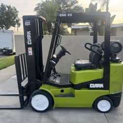 Forklift Clark GCG