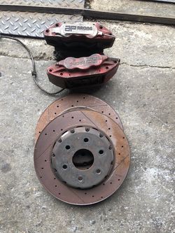 AP racing 6 piston calipers with 14" rotors