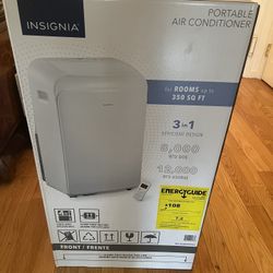 Insignia  Portable Air conditioner 