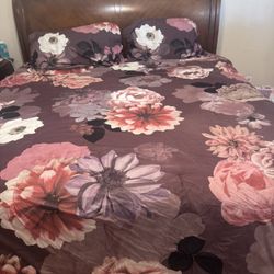 Cal King Bed Room Set