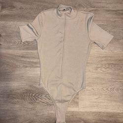 Fashion Nova Bodysuit – Size Medium 