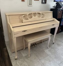 1990s Wurlitzer Upright Piano