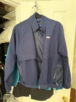 Women’s Small S or XS