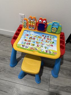 VTech Touch and Learn Activity Desk Deluxe