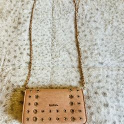 Never Used Purse. Bebe. Nude / Blush Leather With Gold Trim. Perfect Size For A Night Out Or A Lunch Date. 