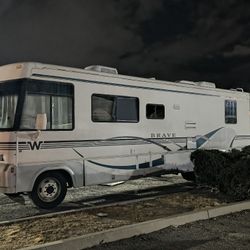 Ford Winnebago 
