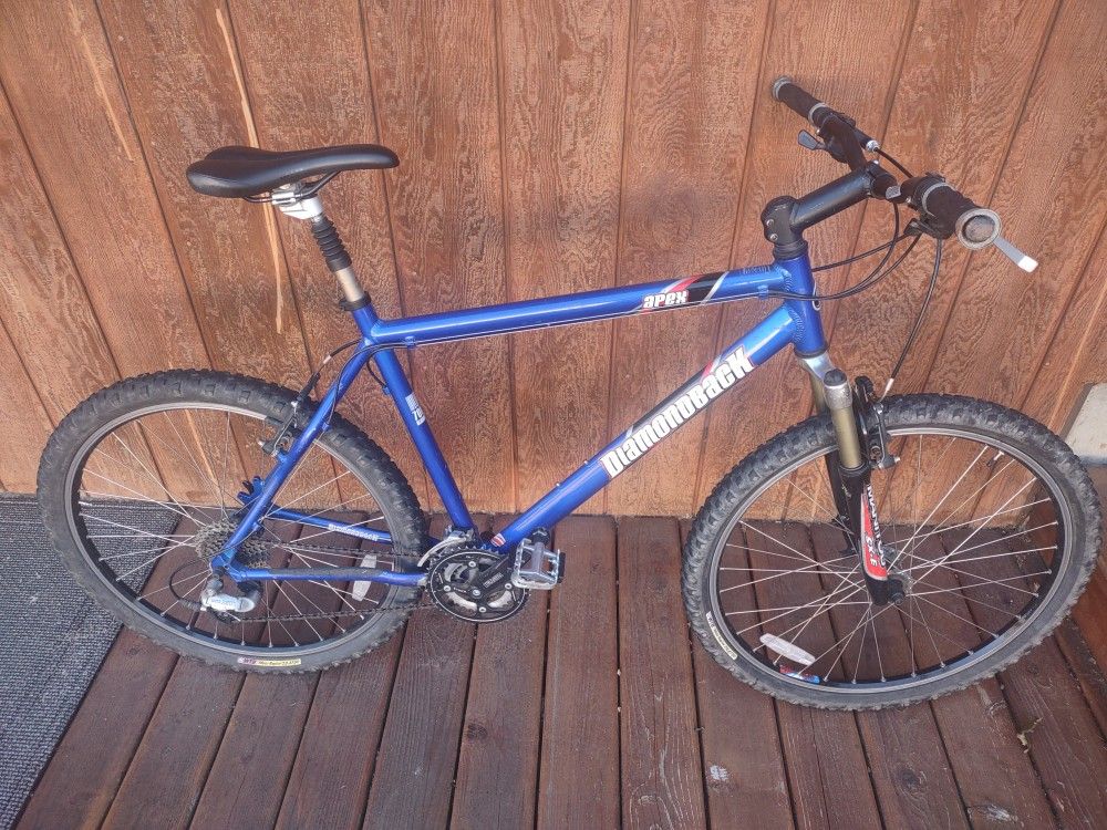 Diamondback APEX Mountain Bike
