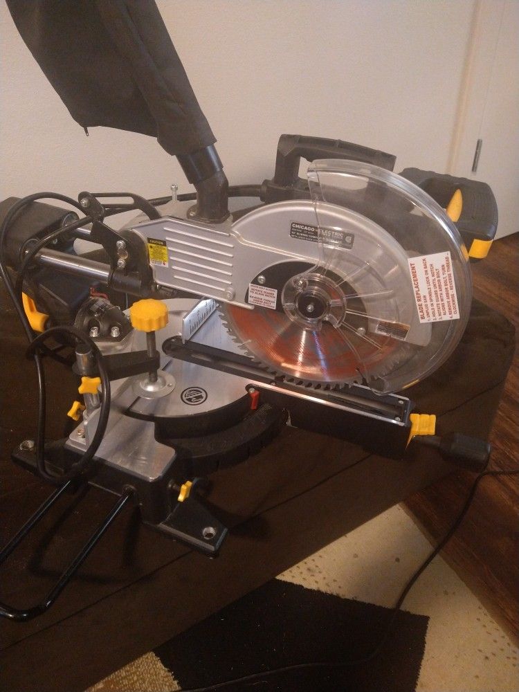 10" Compound Miter Saw