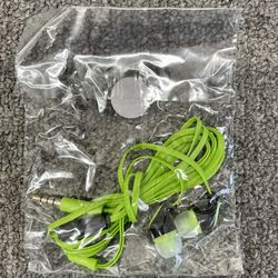 Generic Green In-ear Wired Earbuds - One Size, Never Used