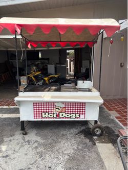 Hot dog car