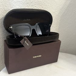 BRAND NEW  TOM FORD POLARIZED SARI SUNGLASSES W/CASE, TAGS - SUNGLASSES INCLUDES TOM FORD: CASE, CLEANING CLOTH, CARD.  REG  PRICE $480               