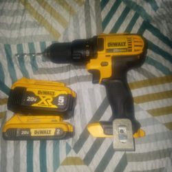 De Walt Power Drill And Two Batteries 