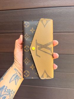 Louis Vuitton Sarah wallet