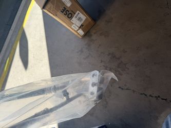 UAC HA 112011C A/C Manifold Hose Assembly For 00-03 Ford Excursion