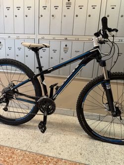 TREK COBIA 29” (GARY FISHER COLLECTION)…