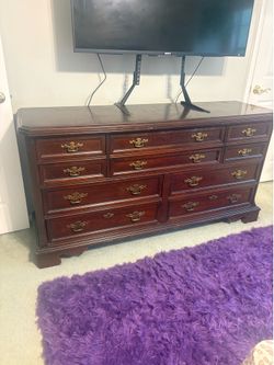 Free 2 dressers with mirror and bedside tables