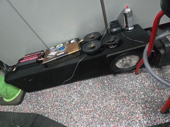 10 in kicker sub/ door speakers combo