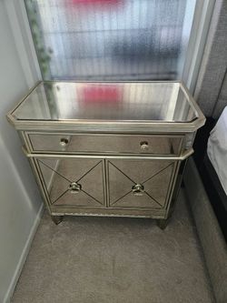 2 Mirror Dressers
