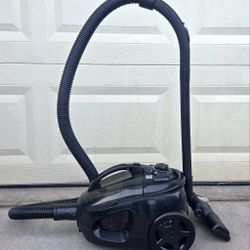 Kenmore Canister Vacuum Cleaner  - Lots Of Power, Kenmore Reliability, Easy To Use - North Glendale 