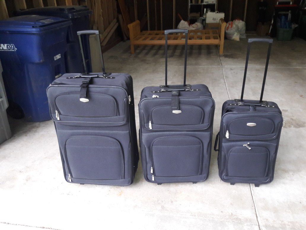 3-Pieces Used Luggage Set for Sale in Scottsdale, AZ - OfferUp