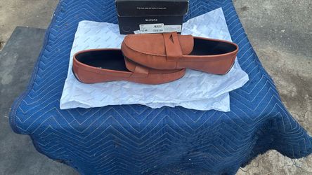 Alfani Ikers Tan size 12M