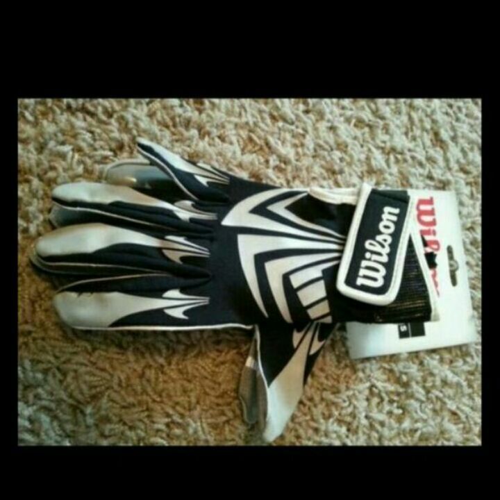 BRAND NEW WILSON FOOTBALL / BICYCLE GLOVES