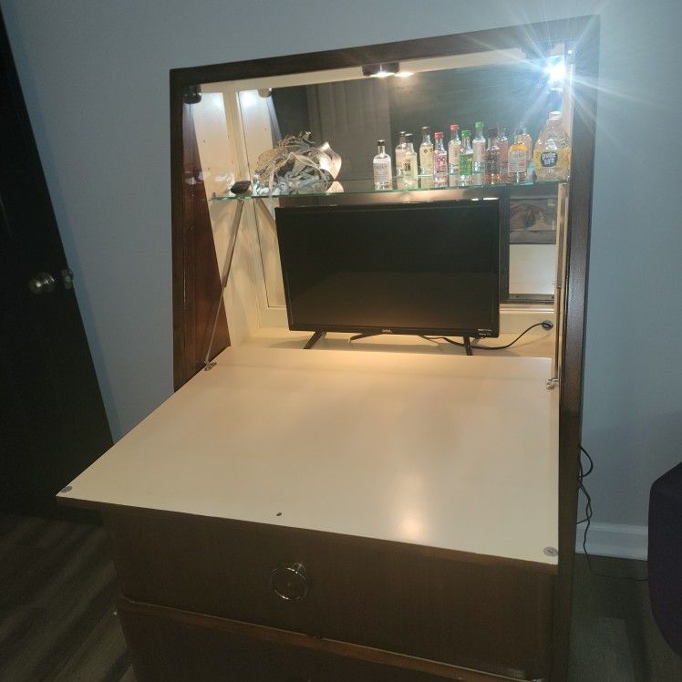 Dresser/Secretary Desk