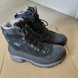 Work Boots/ Snow Boots Size 8-1/2 Best Offer NE Philly Hold Offers Until You Show Up In Person Is Still Available Don't Ask 