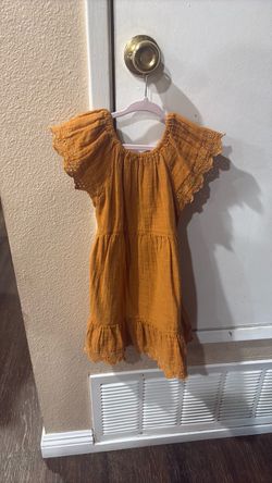 Dresses size 4-5