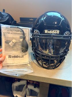 Riddell Speedflex helmet and battle shoulder pads