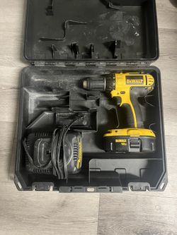 DeWALT Cordless Drill 
