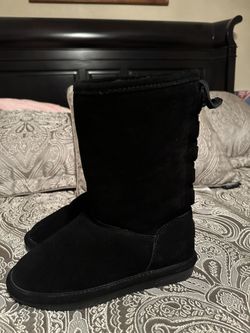 BEARPAW  LADIES BOOTS SIZE 7 IN GREAT CONDITION  
