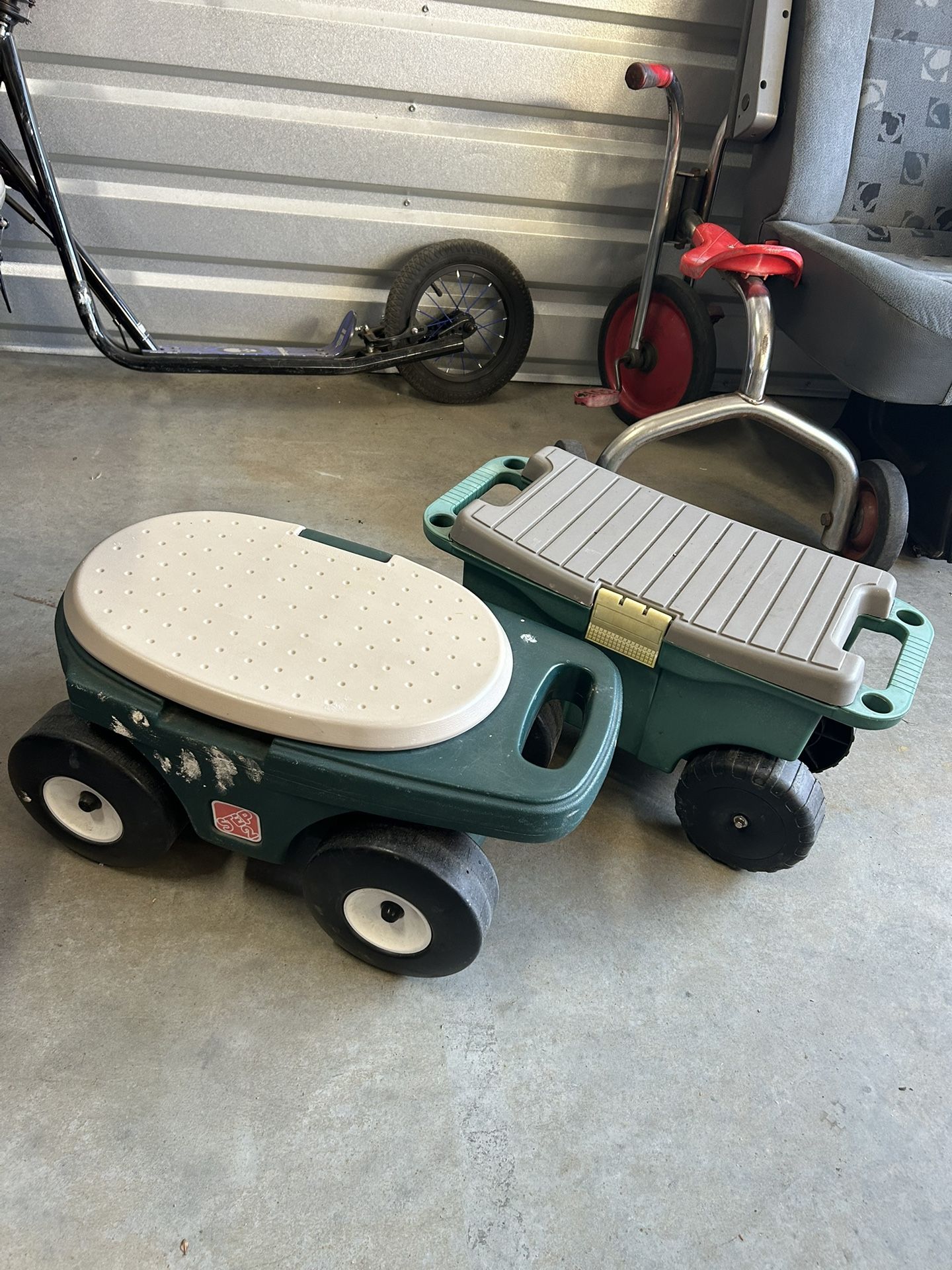 Garden Carts 