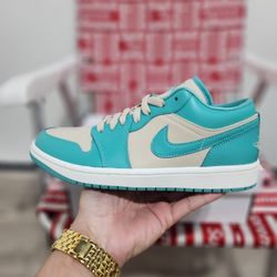Woman Air Jordan 1 Low