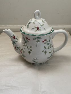 Pfaltzgraff Christmas Teapot
