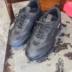 All black Steve Maddens