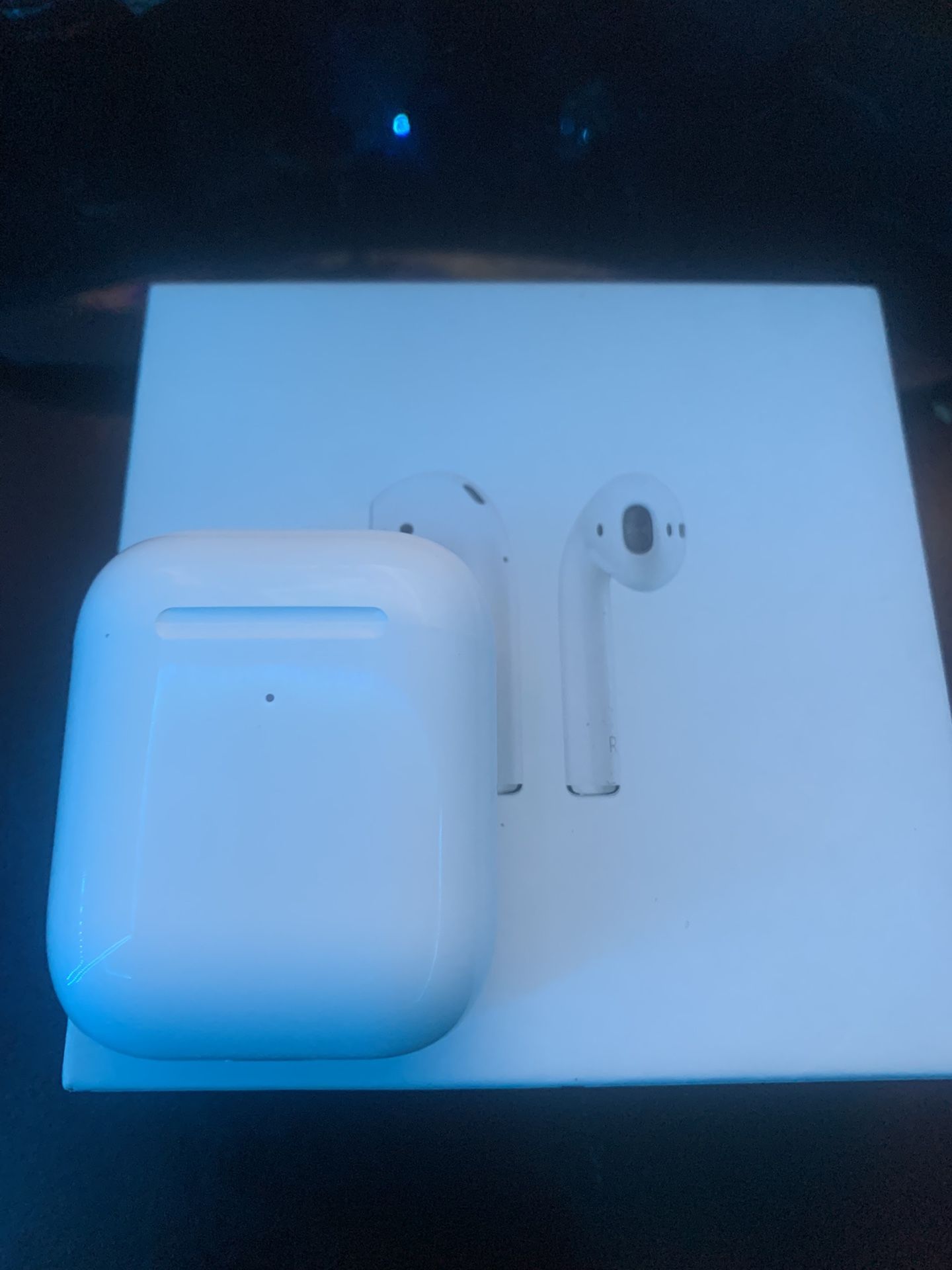 airpods second generation 