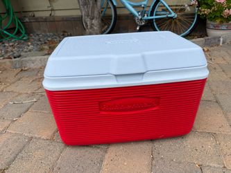 New Vintage Rubbermaid 30qt Cooler