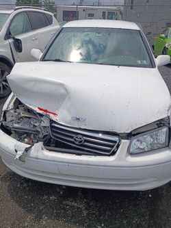 2000 Toyota Camry