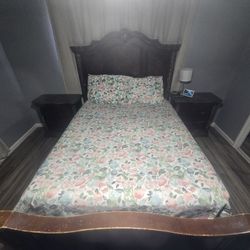 Queen Bedroom Set