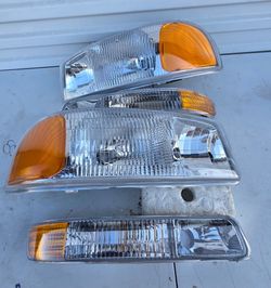 99-06 Gmc Sierra Yukon Headlights Luces Micas Calaveras Faros Faroles Focos Headlamps